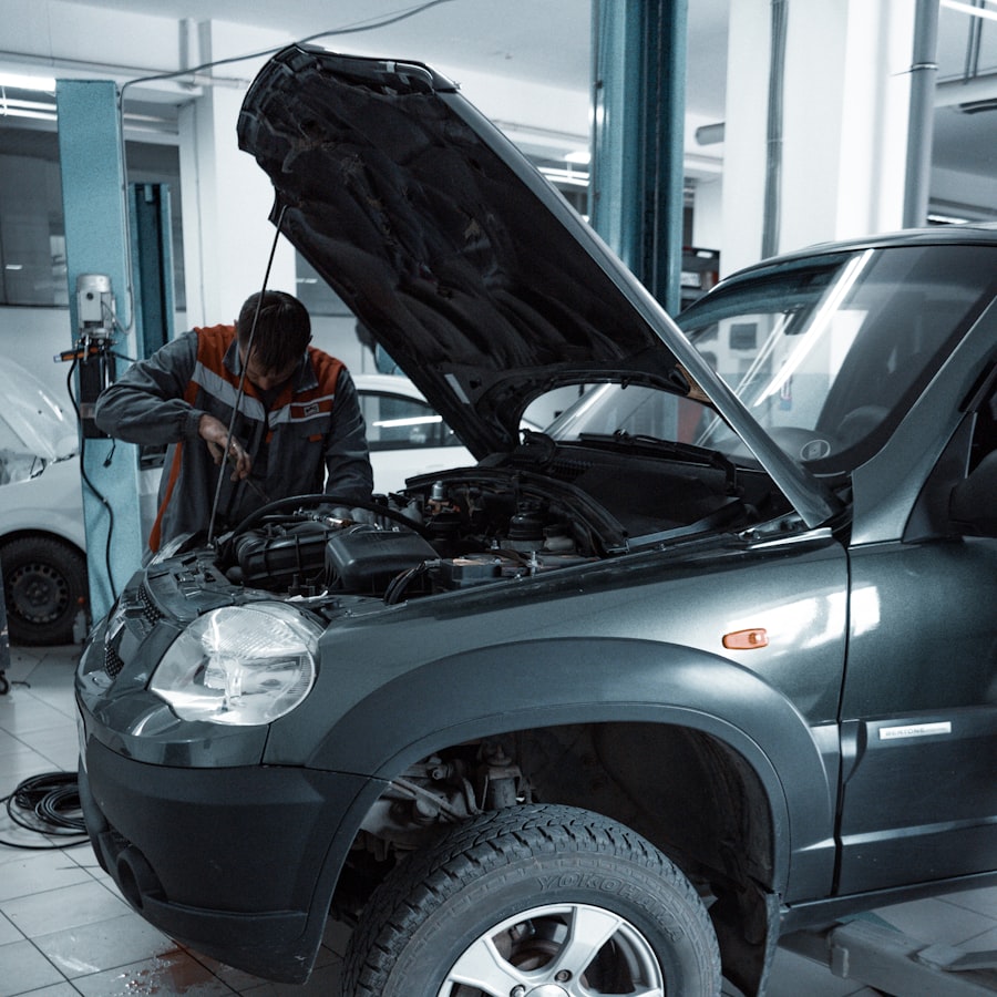Tire service bay